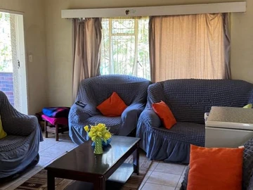 2 Bedroom Flat & Apartment