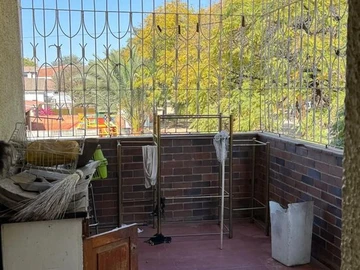 2 Bedroom Flat & Apartment