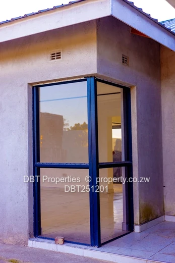 Spacious 4-Bed Seke Home — Metal Roof, Borehole