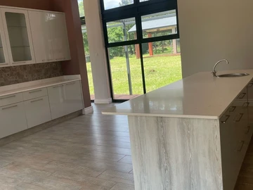 4 Bedroom Garden Flat