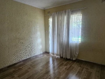 3 Bedroom Garden Flat