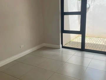4 Bedroom Garden Flat