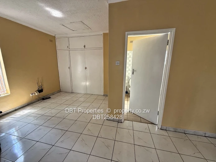 Neat Adylinn 4-Bed Home Available 