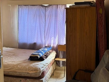 2 Bedroom Flat & Apartment